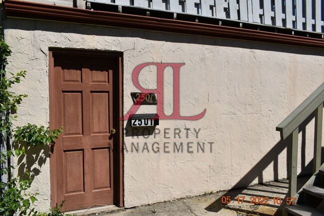 Photo - 2501 Burgandy Ln