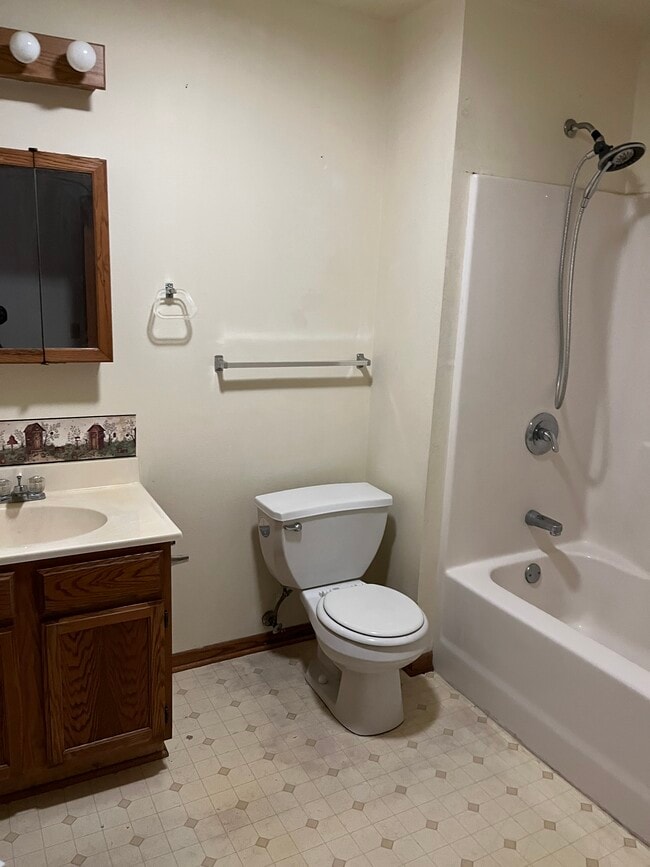 Photo - 800 State Street