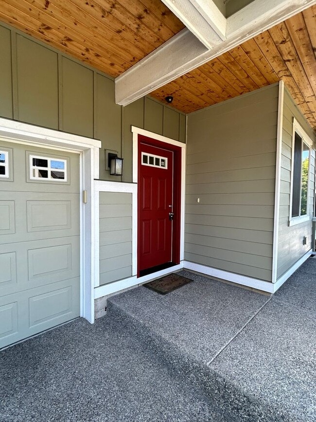 Photo - Newer Duvall 5 Bedroom 3 Bath Luxury Home