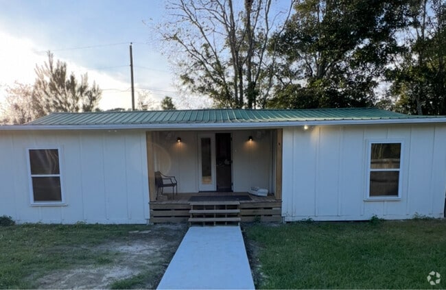 Building Photo - 1885 Staples Rd Rental
