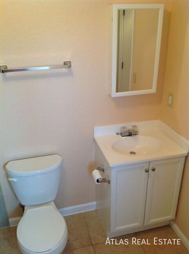 Photo - 3210 W Longfellow Pl Unidad A