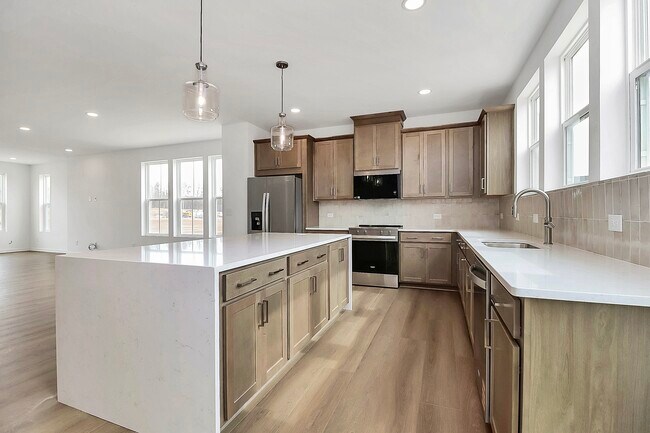 Photo - 7009 Westrow Ave