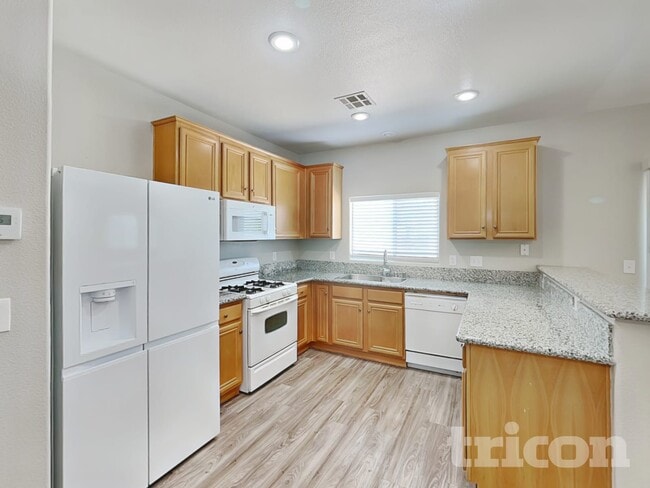 Photo - 4928 Blue Bay Ct