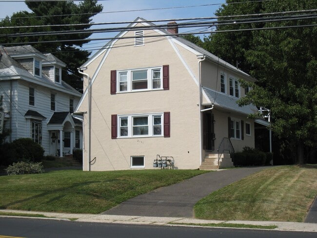 2131 Old Welsh Rd Unit Welsh 2floor