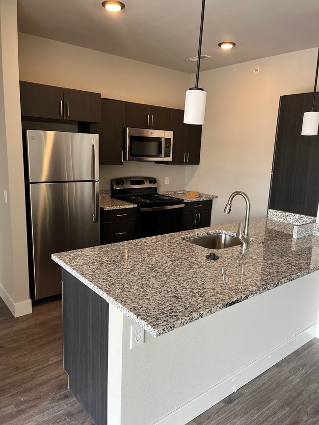 Photo - River Parkway II