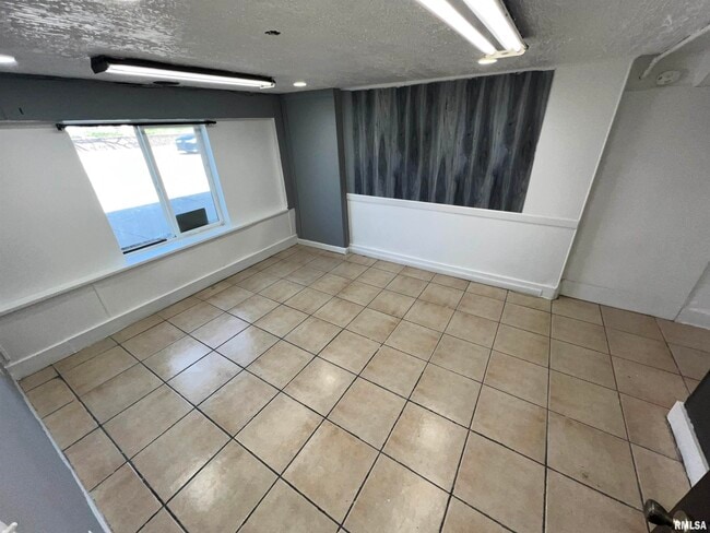 Photo - 416 W Main St Unit A