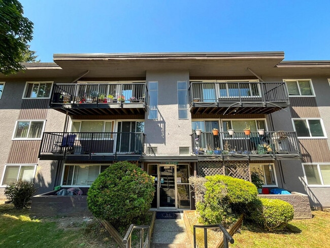 Building Photo - Gateway Place