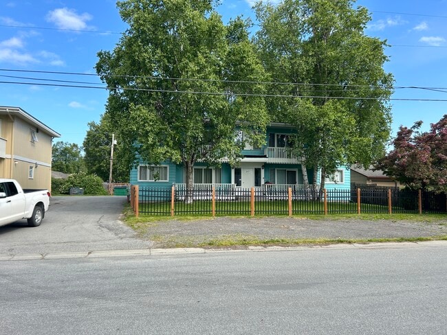Photo - 2917 W 34th Ave