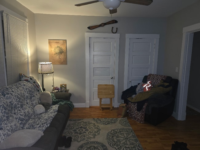 Photo - 329 Byrd St Unidad 2