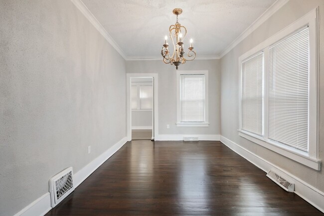 Photo - 3 Bedrooms Ready for Rent