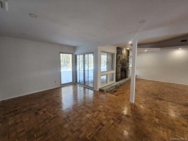 Photo - 10 Chestnut Dr