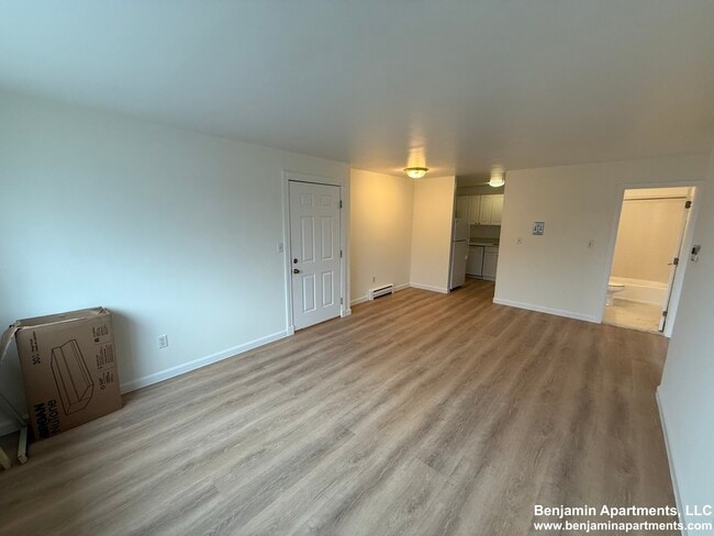 Photo - 18 Embassy Rd Unit 37