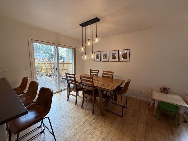 Photo - Beautiful 3 Bed/2.5 Bath Home in West Bend - Albany Ave