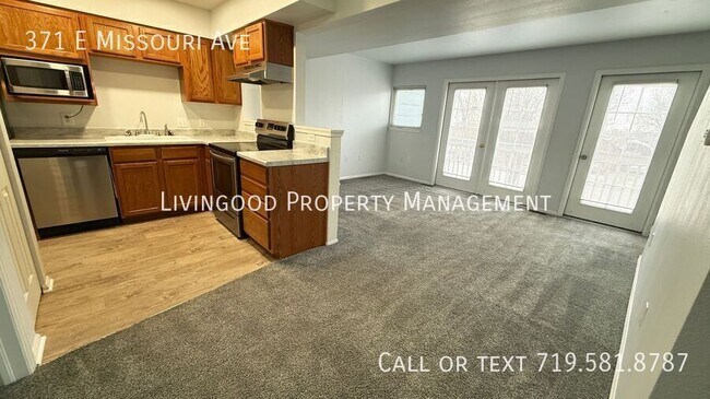 Photo - 371 E Missouri Ave