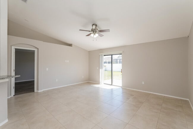 Photo - 5169 Ashwood Dr