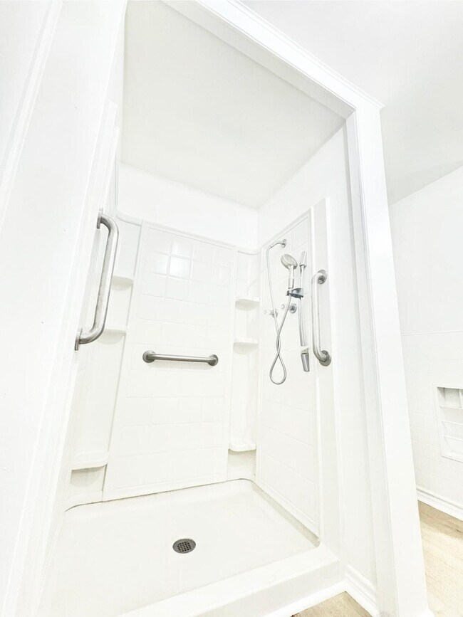 Photo - 2108 Horn Rd