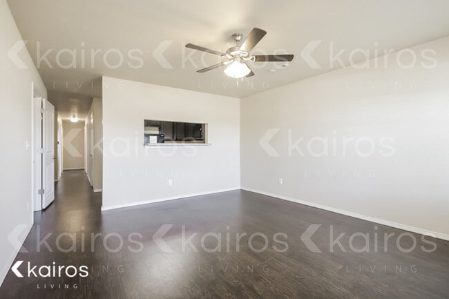 Photo - 4005 Thomas St