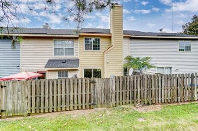 Photo - 3821 Mosscroft Ln