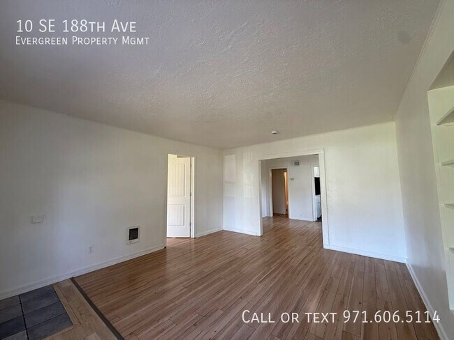 Photo - 10 SE 188th Ave