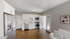 Photo - 836 Canterbury St Unit 1R
