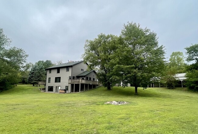 Photo - Spacious country Home on 13 acres