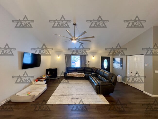 Photo - 3BR/2BA North Pole Home with Office & 2-Car Garage