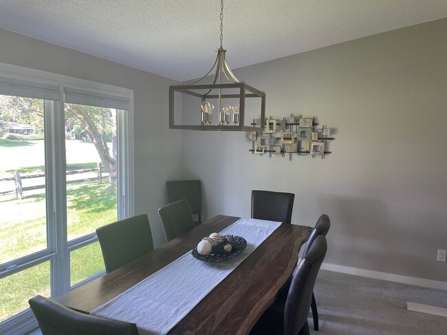 Photo - Beautiful fully furnished townhouse on the Eagle Hills golf course!!!