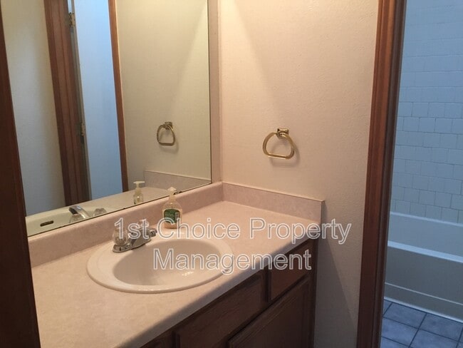 Photo - 7332 Blackthorn Dr