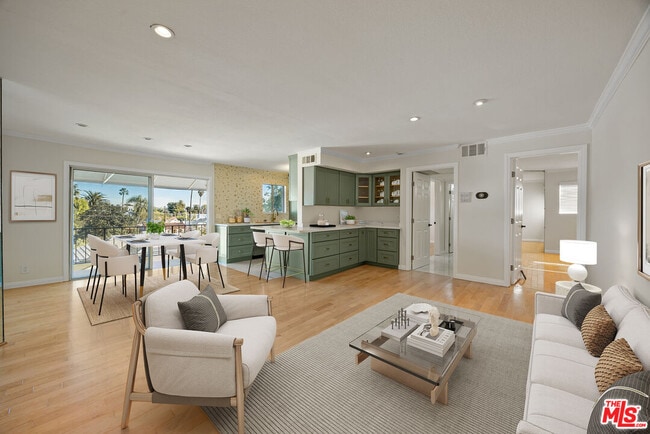 Building Photo - 532 N Rossmore Ave Unit 411