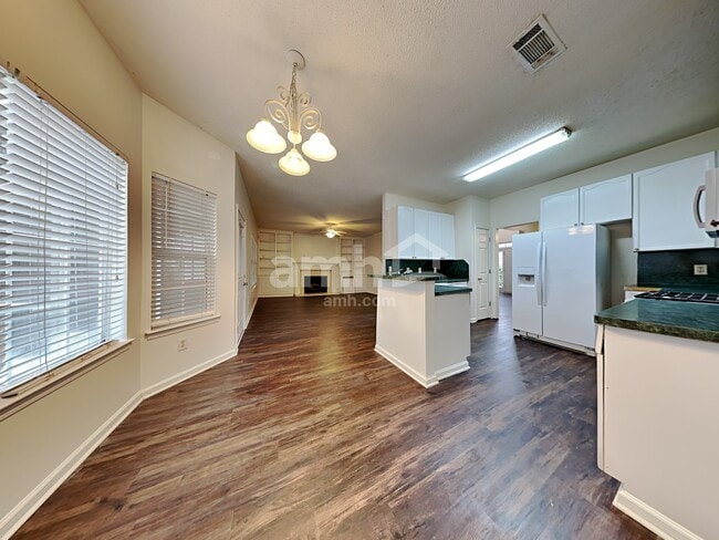 Photo - 1209 Lainster Dr SE