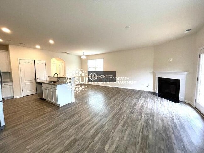 Photo - End Unit 3 BR 2.5 BA w/ Garage