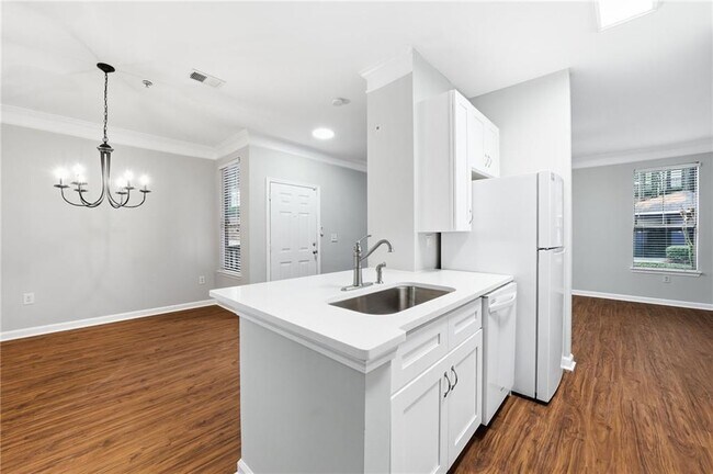 Photo - 1575 Ridenour Pkwy NW