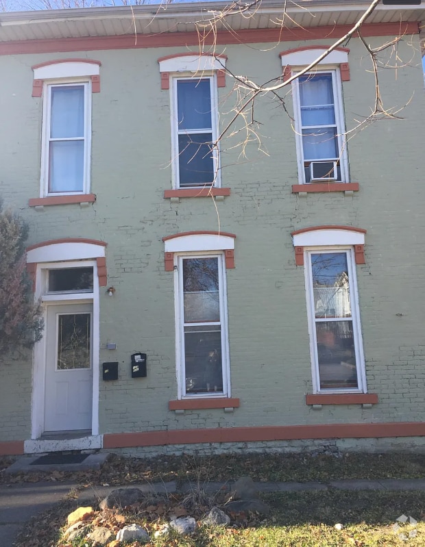 Building Photo - 124 S 6th St Rental