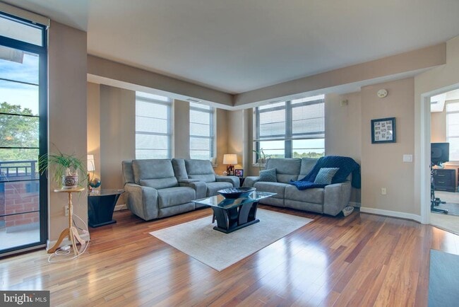 Photo - 1830 Fountain Dr Unit 501