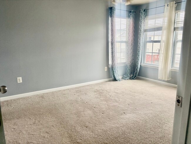 Photo - 927 Tipton Rd