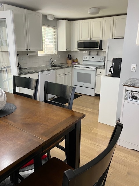 Photo - 883 Weirs Blvd