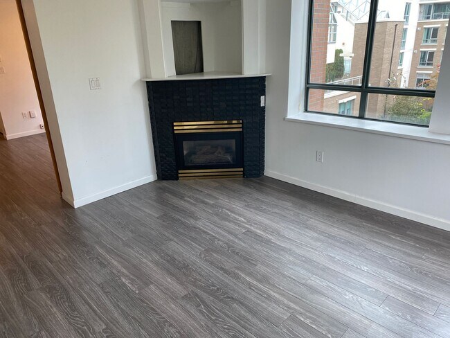 Photo - 1088 Quebec St