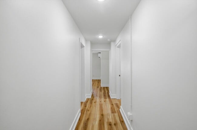 Photo - 2113 W Madison Ave Unit C