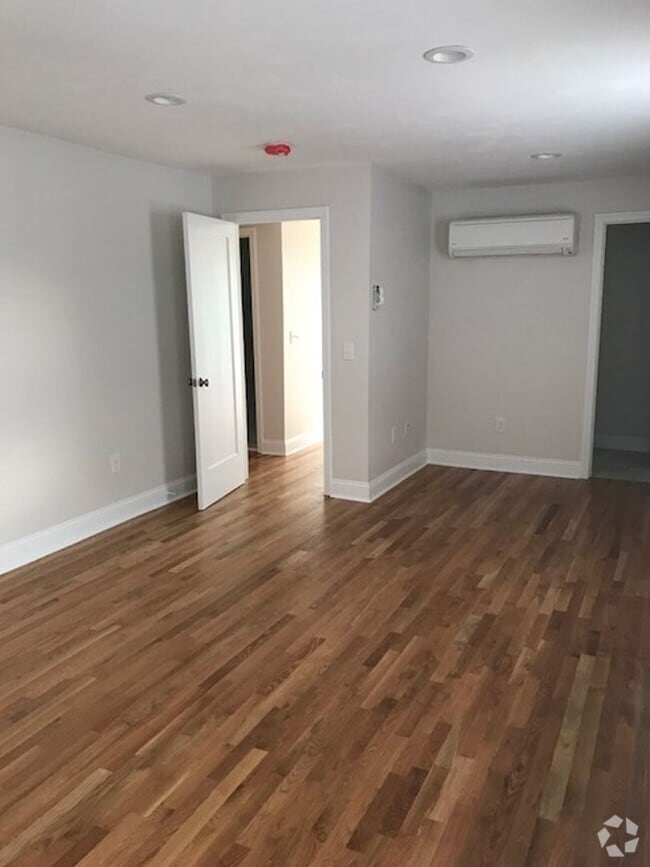 Building Photo - 70 Courtland St Unit 1 Rental