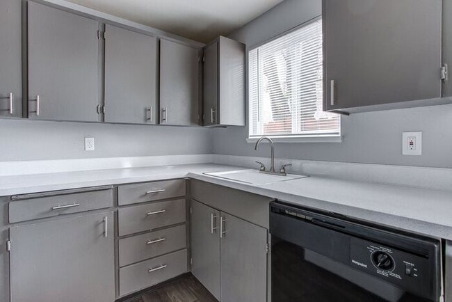 Photo - 1 bedroom 1 bath newly renovated unit at Shenandoah !