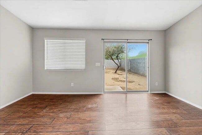 Building Photo - 9277 Clermont Dr