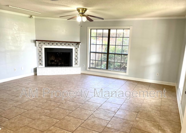 Photo - 128 Longfellow Dr