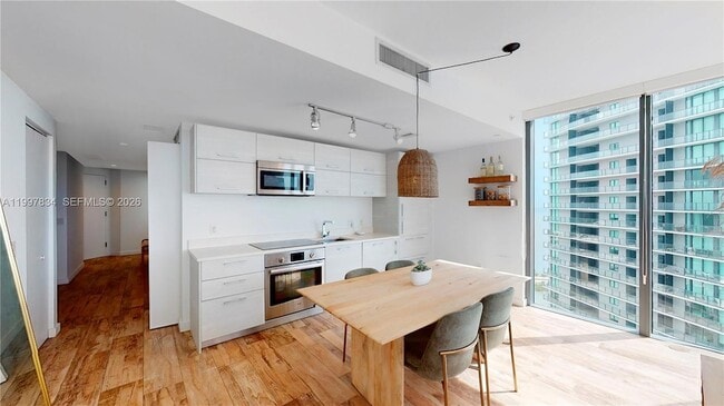 Photo - 650 NE 32nd St Unit 4607