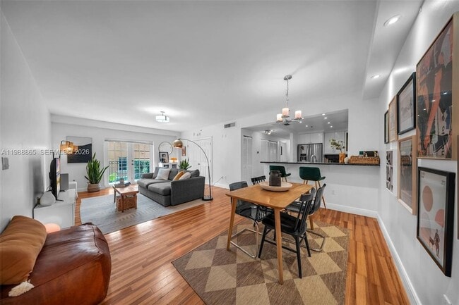 Building Photo - 1400 Salzedo St Unit 108