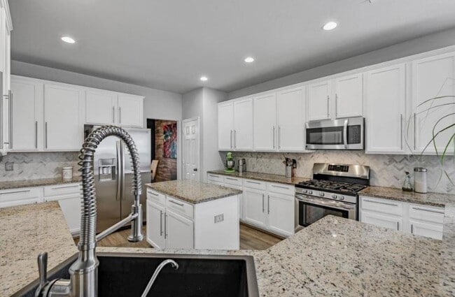 Photo - 11103 Canyon Brook Ct