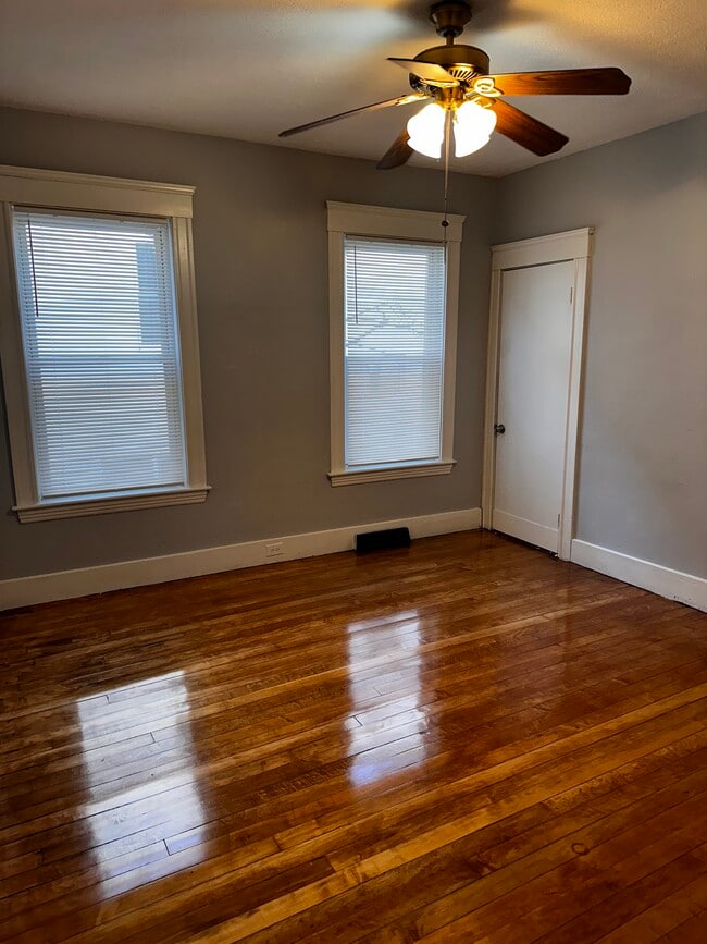 Bedroom 2 - 16 Hillside St