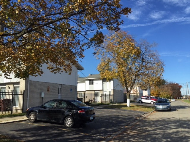 Parklane Townhouses