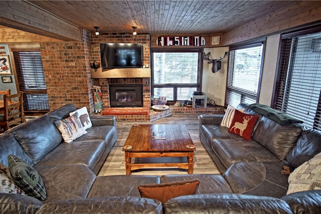 Building Photo - 2286 Apres Ski Way Unit SI ID1564304P