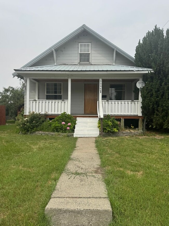 Building Photo - 509 N Cle Elum St Unit 1