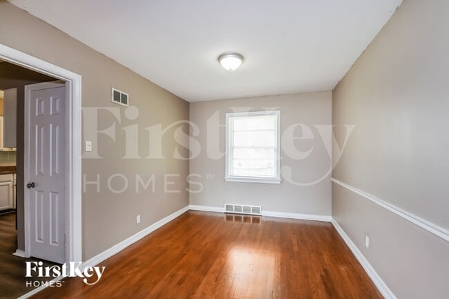 Photo - 1129 Jennings Station Rd